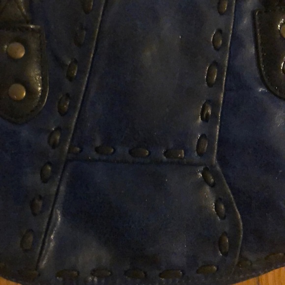 Matt and Nat Braided Top Handle - Picture 3 of 6